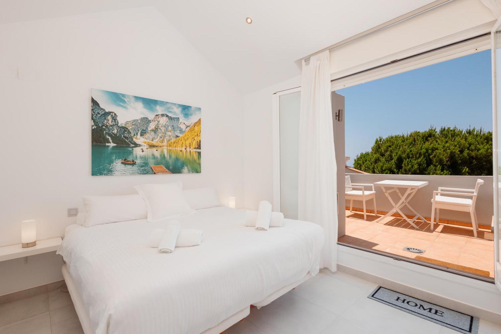 Holiday home House With Sea And Mountain Views On The Beach, Bahia De *