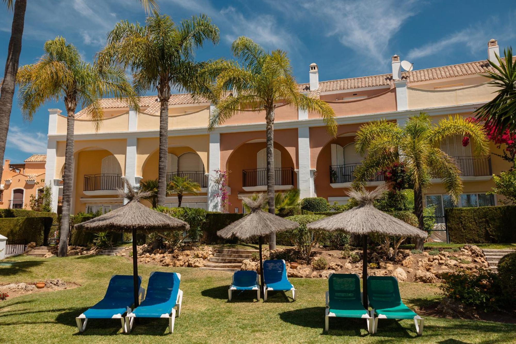 House With Sea And Mountain Views On The Beach, Bahia De Holiday home *