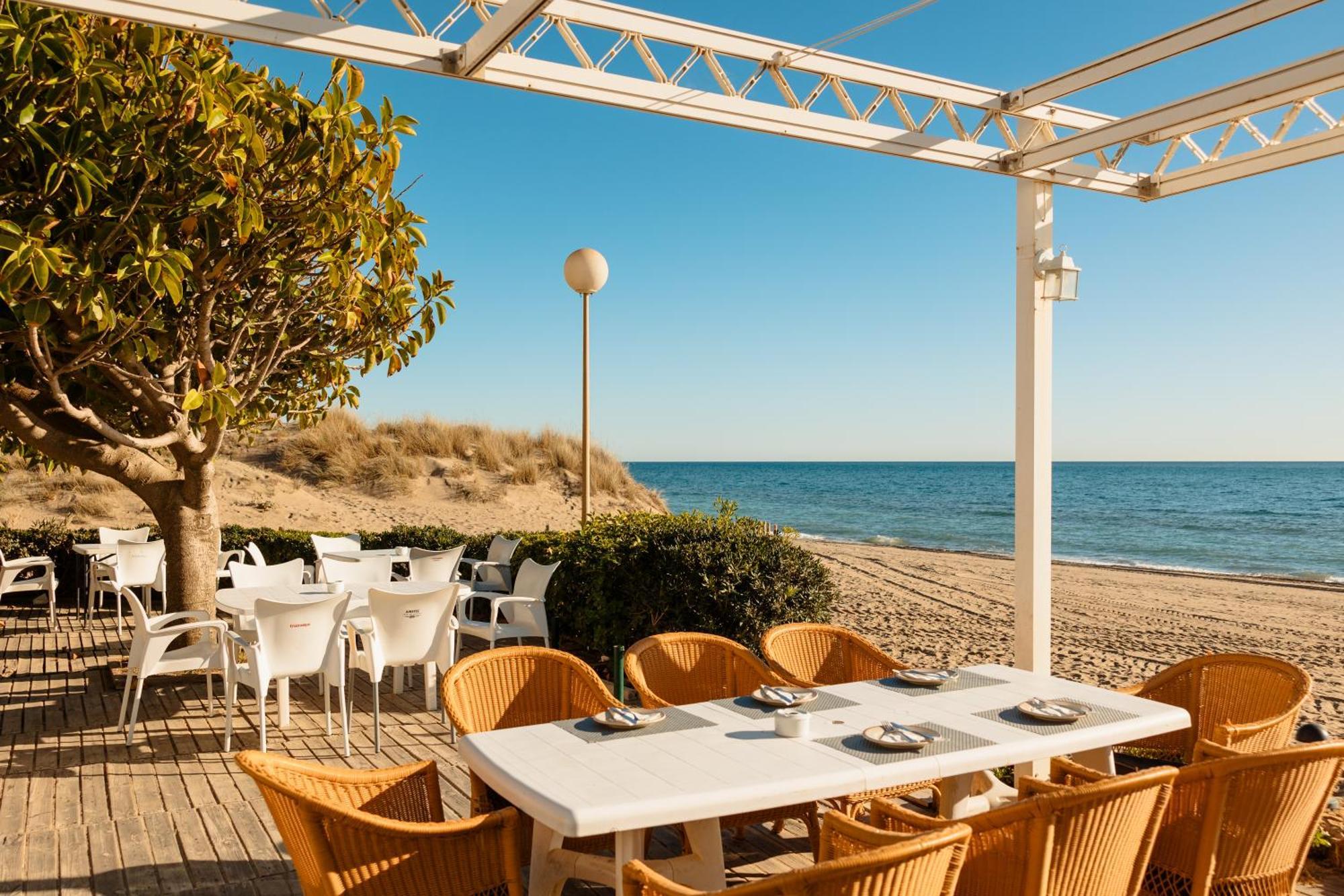 House With Sea And Mountain Views On The Beach, Bahia De * Marbella